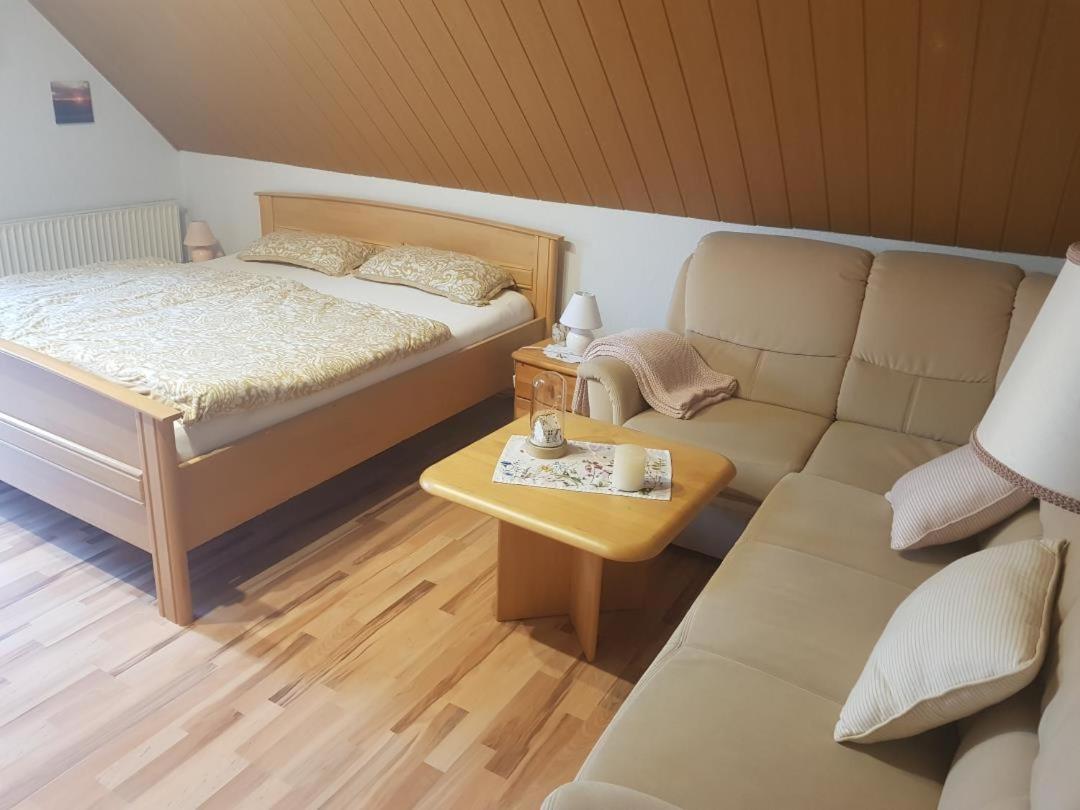 Ferienwohnung Aurich Ostfriesland ภายนอก รูปภาพ